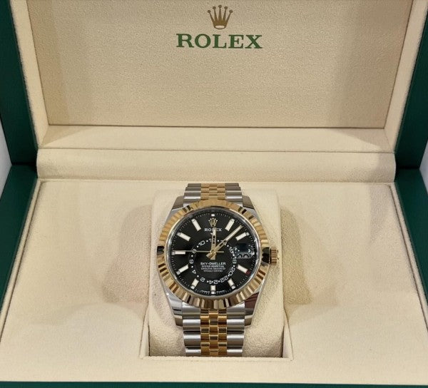 Rolex Oyster perpetual Sky Dweller