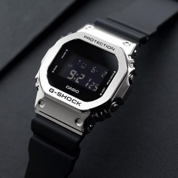Casio g shock gms5600