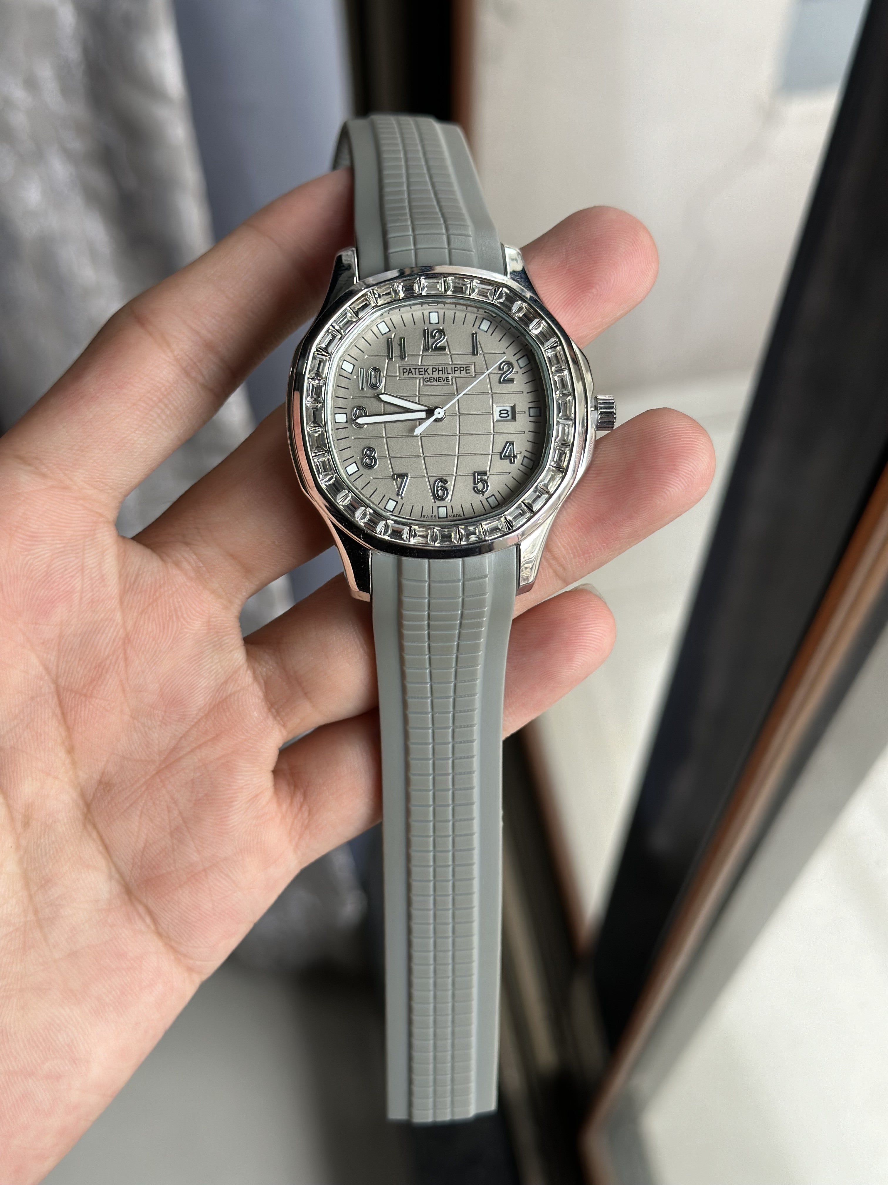 Patek Philipe Grey Quartz Premium