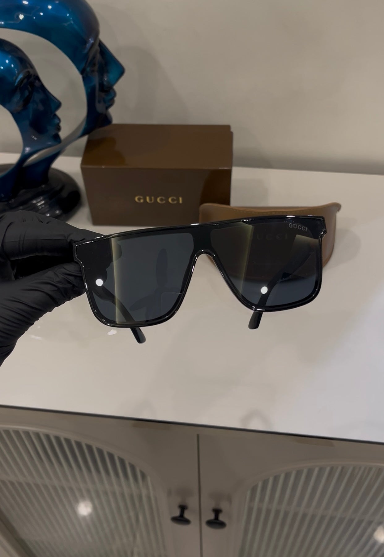 New Stylish Sunglass For Unisex with imported brand box
