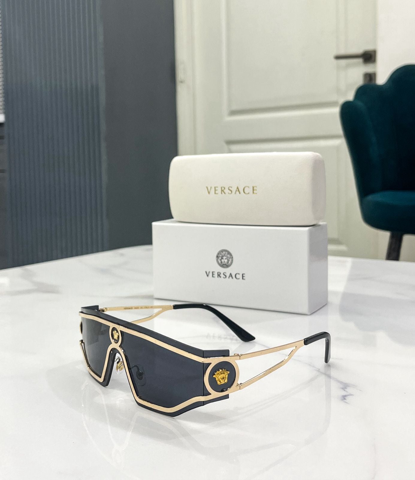 V Exclusive Stylish Sunglass For Unisex