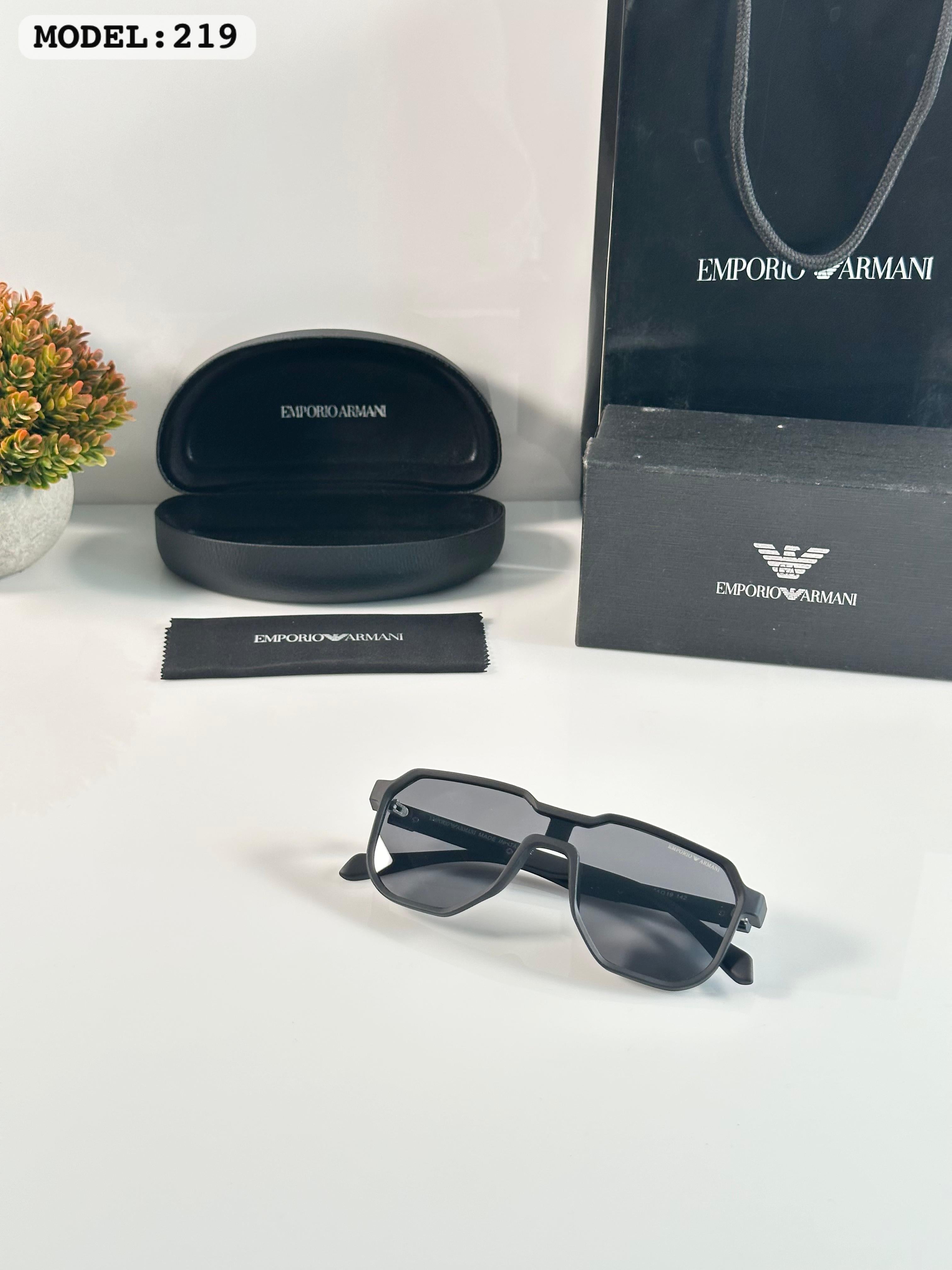 Exclusive unisex sunglass in slim